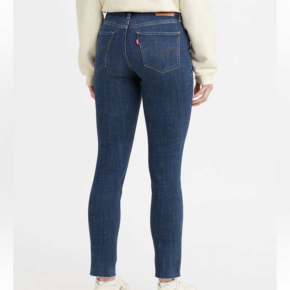 Levi’s 311 SHAPING SKINNY WOMEN'S JEANS